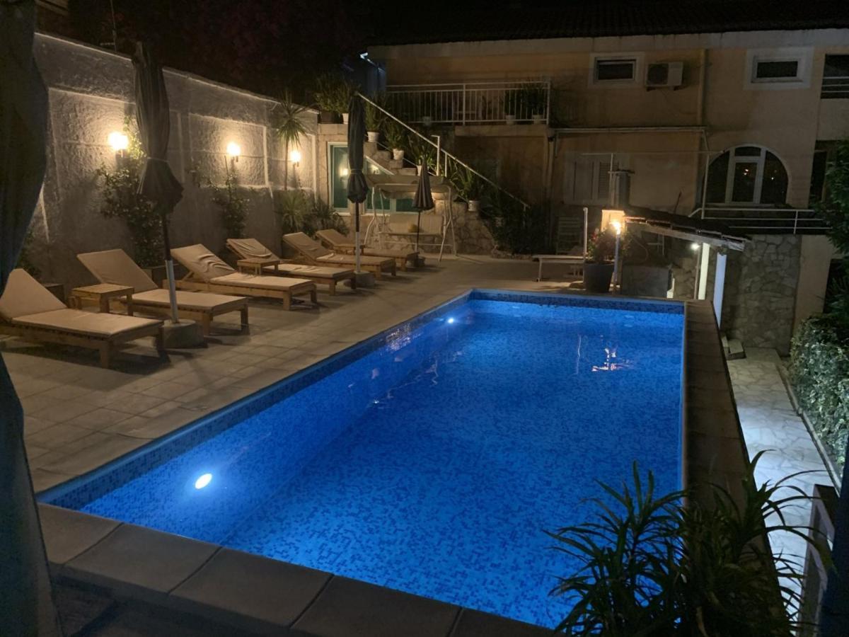 Apartamento Al Mare Igalo Exterior foto