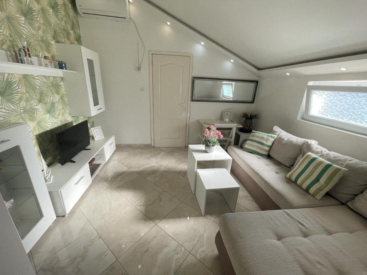 Apartamento Al Mare Igalo Exterior foto