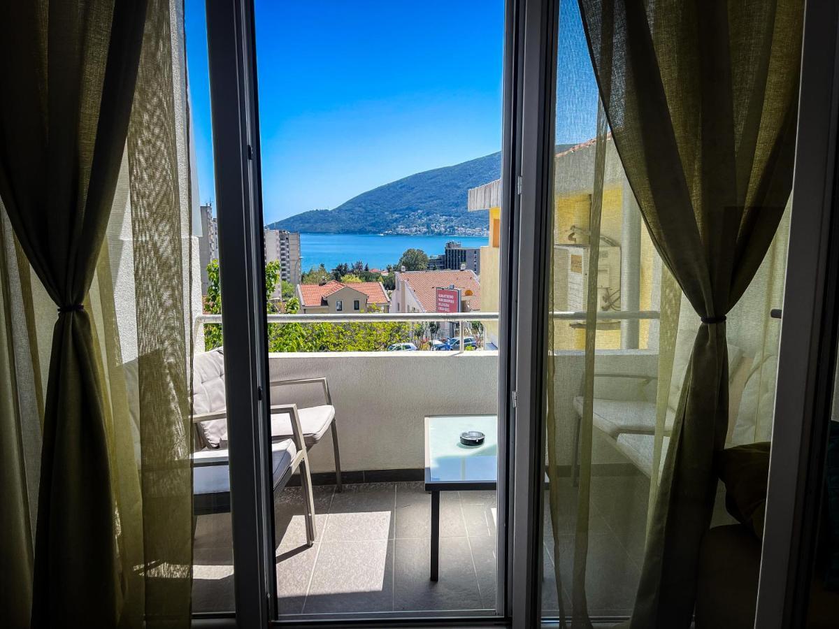 Apartamento Al Mare Igalo Exterior foto