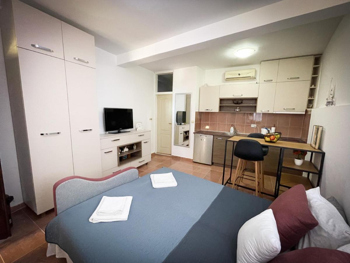 Apartamento Al Mare Igalo Exterior foto